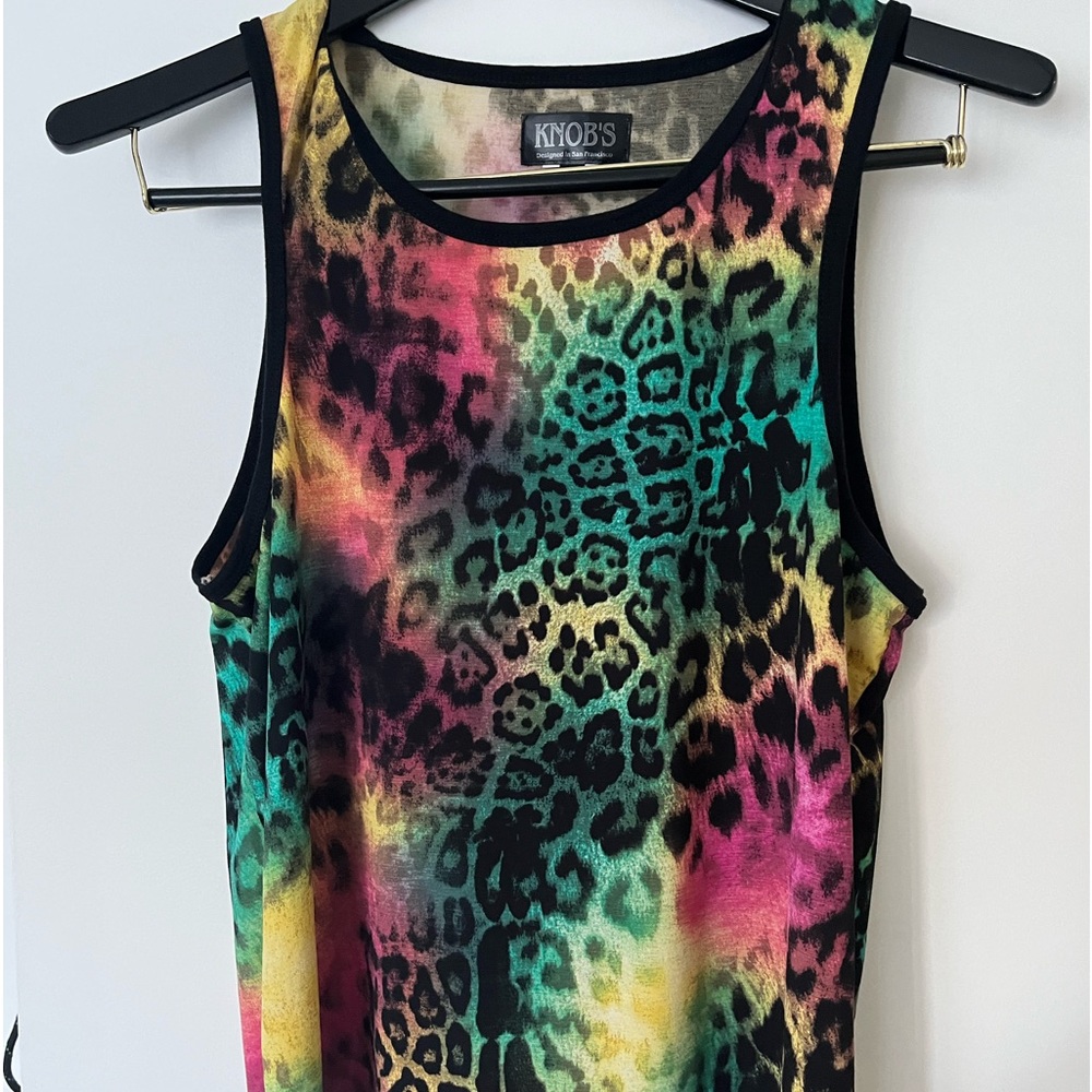 Knob’s tank top size large